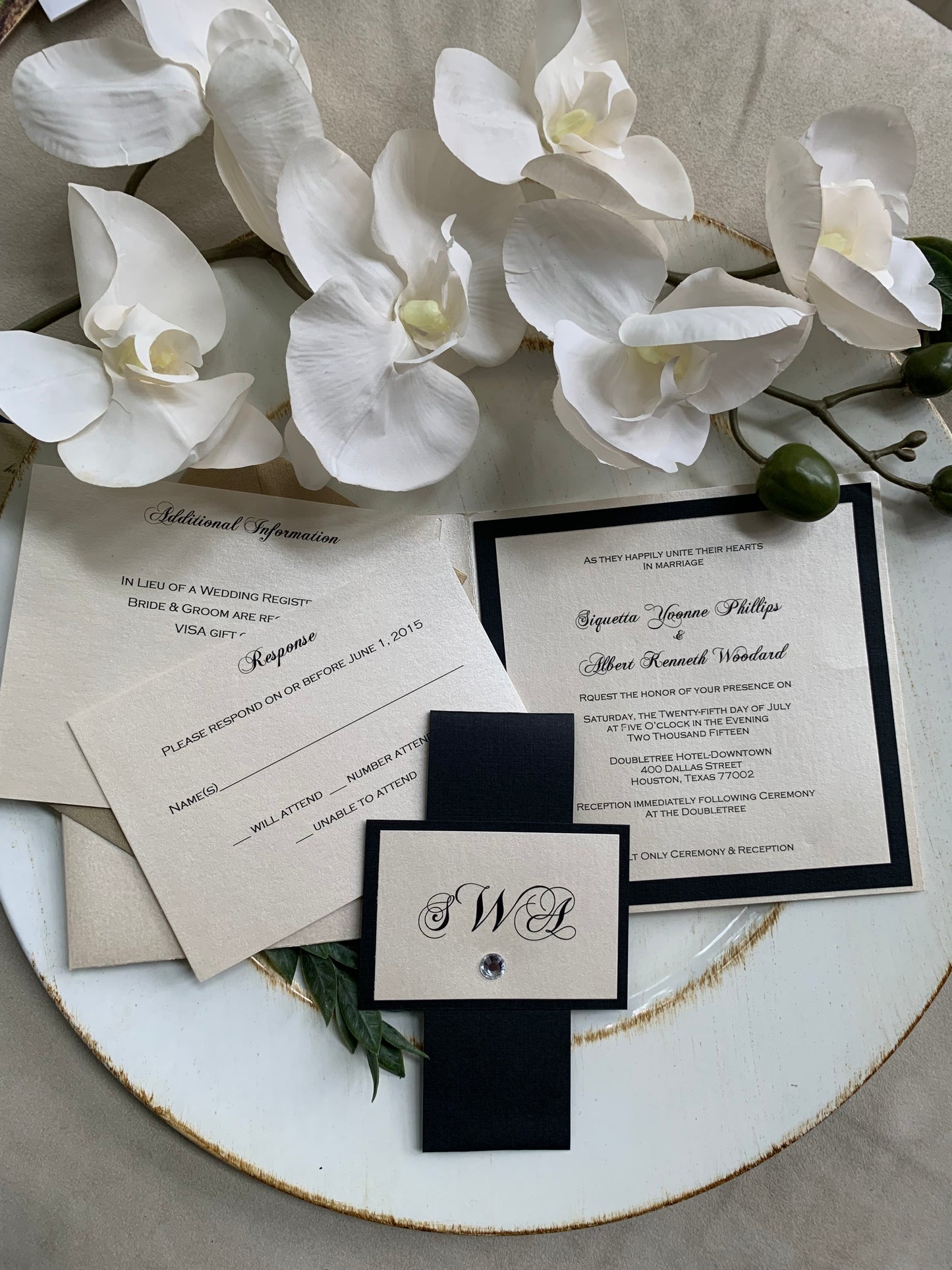 Clare Invitation Suite