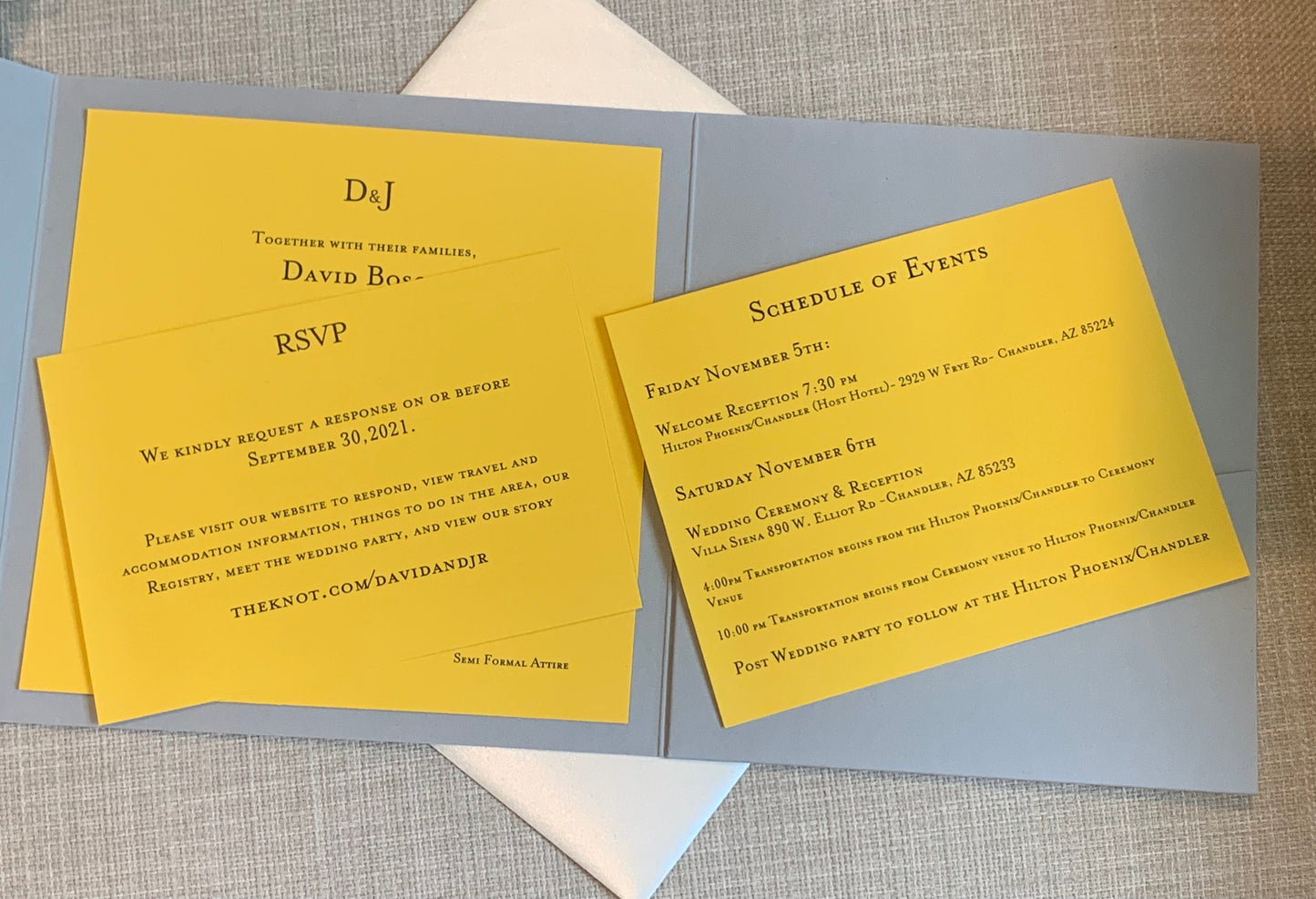 Dee Invitation Suite